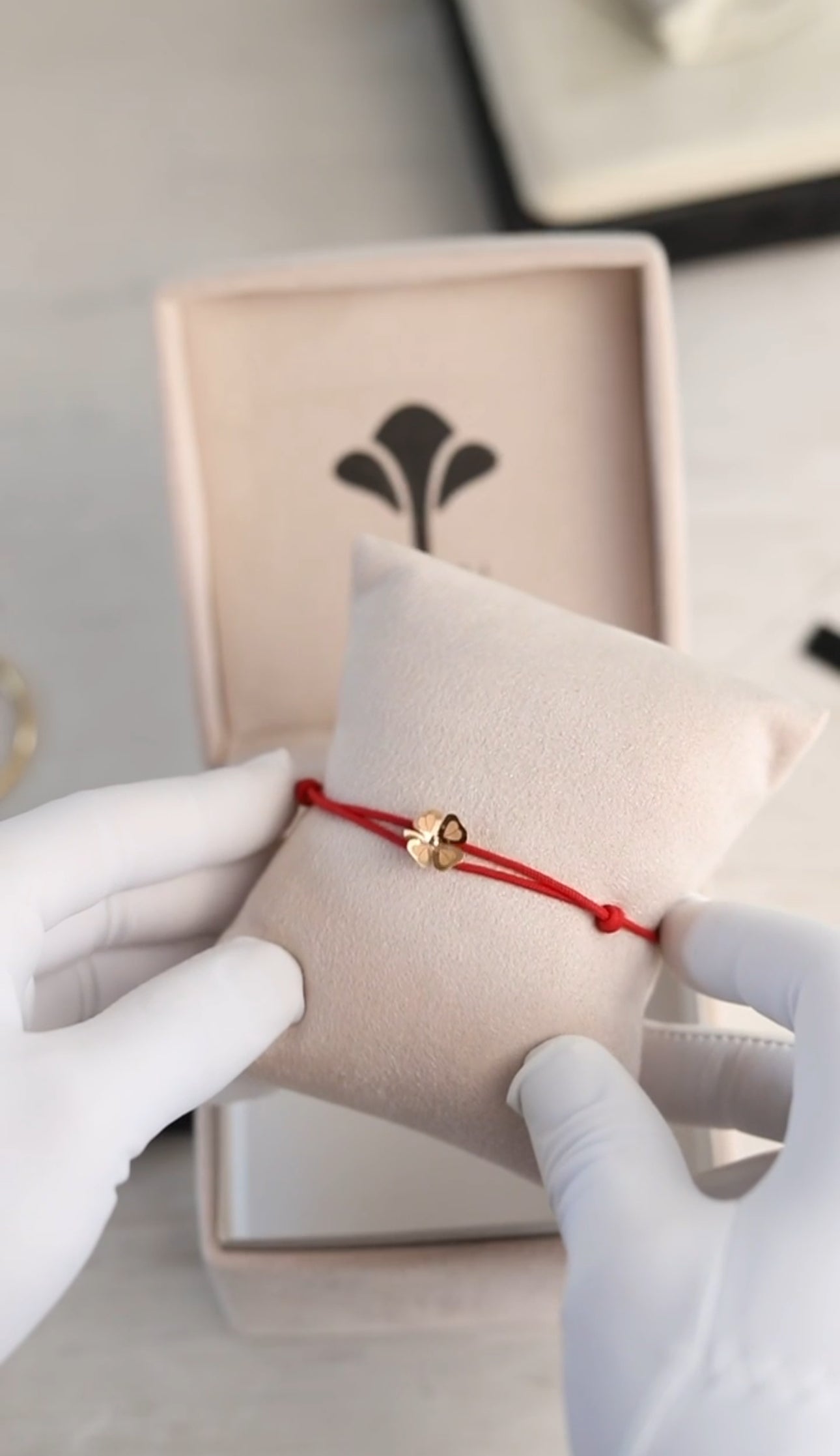 Pulsera trébol de la suerte oro 18Kt