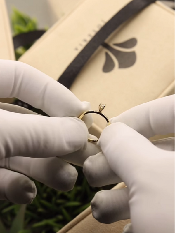 Anillo Promesa oro 18kt