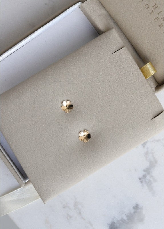 Aretes Flor Vinca Rosea Oro 18kt