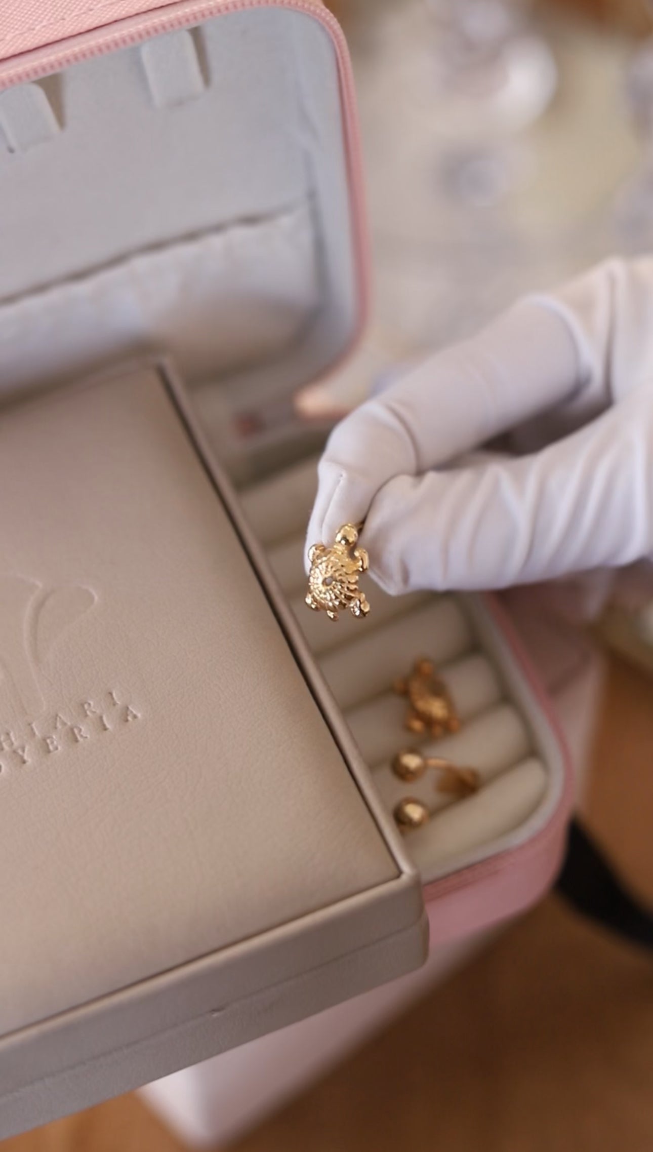 Aretes Tortuga oro 18kt