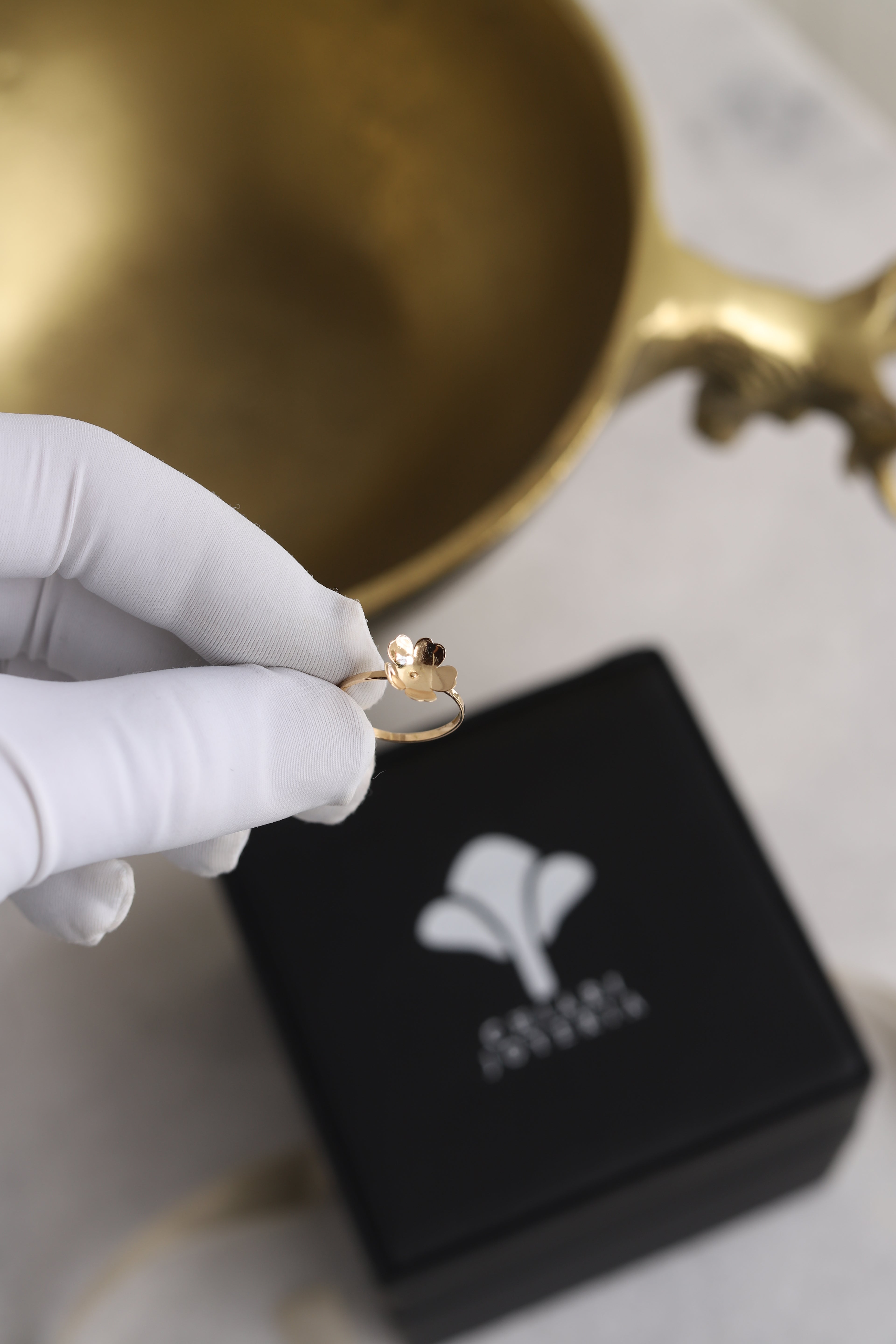 Anillo Flor Vinca Rosea oro 18 kt