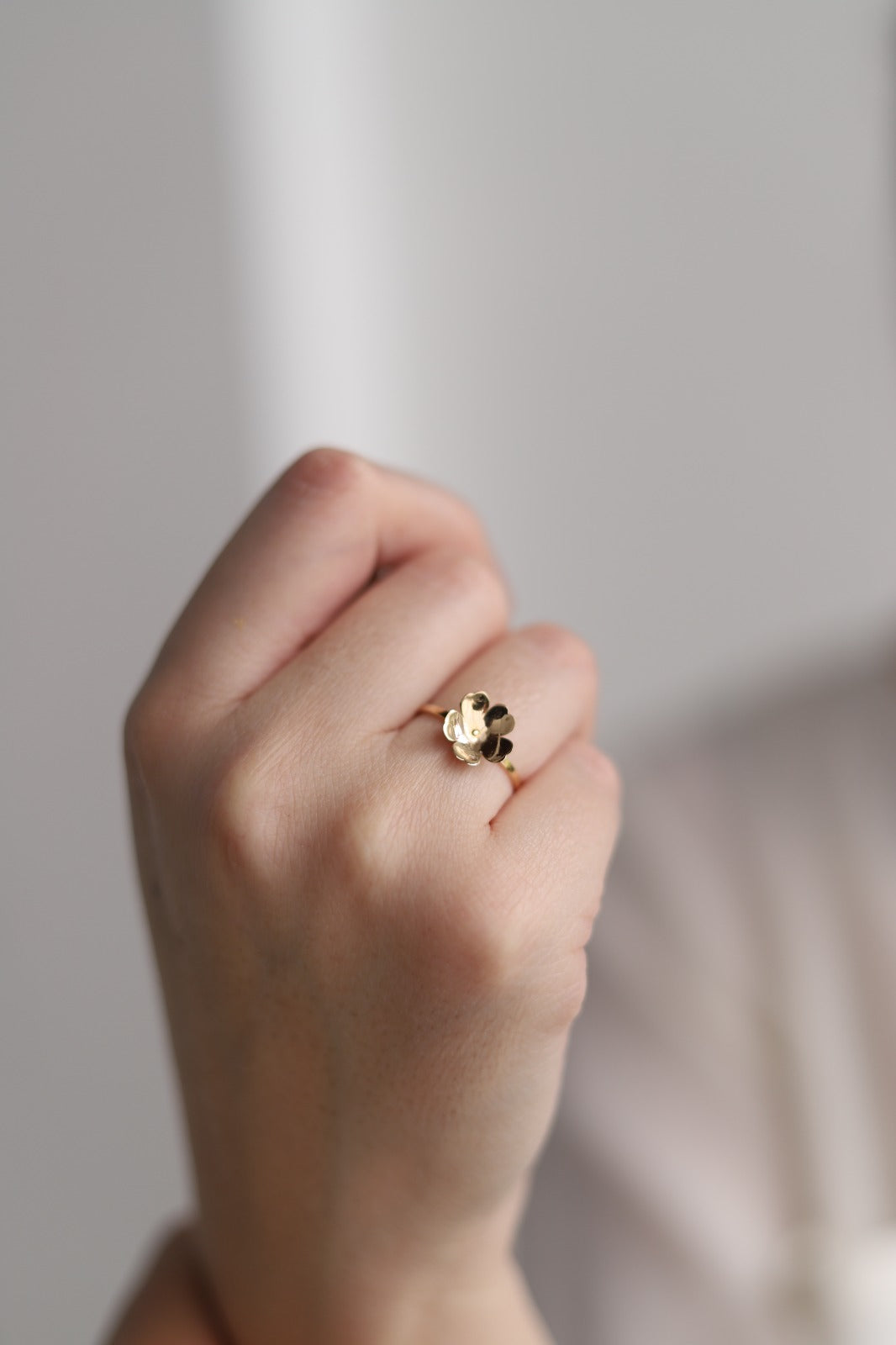 Anillo Flor Vinca Rosea oro 18 kt