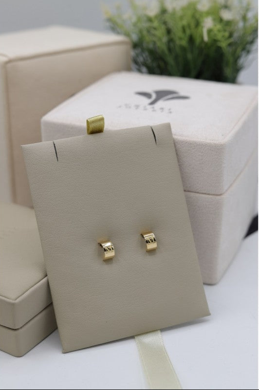 Aretes inicial Hoop oro 18 kt