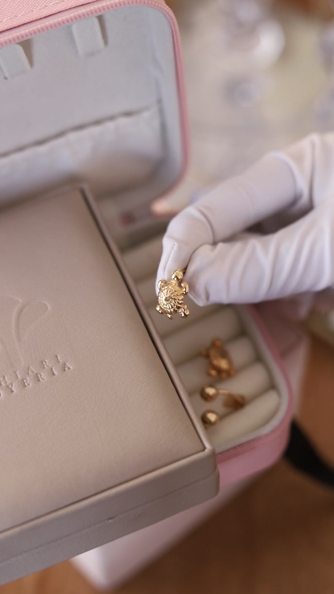 Aretes Tortuga oro 18kt