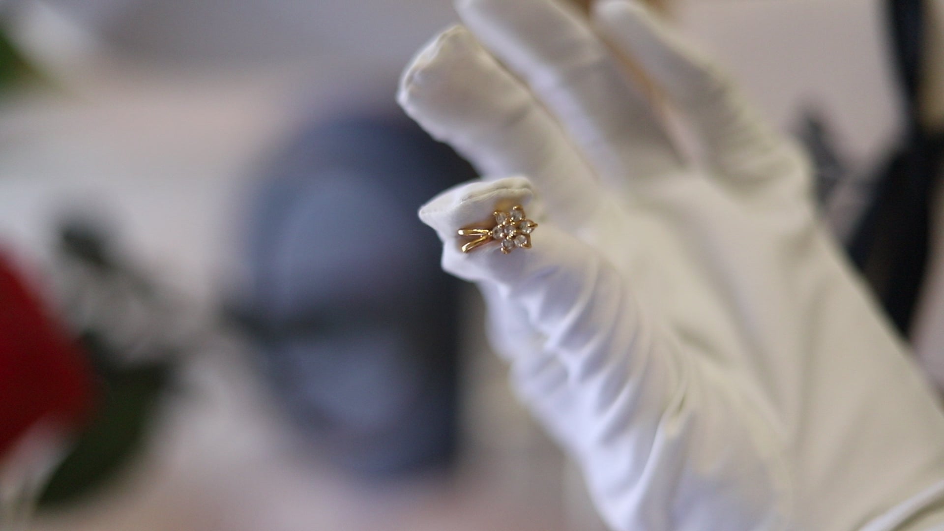 Dije Bloom de Oro 18 kt